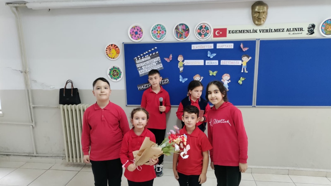 TEKKİRAZ İLKOKULU’NDA İLKÖĞRETİM HAFTASI COŞKUYLA KUTLANDI